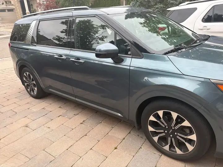 Kia Carnival 2024 photo 2