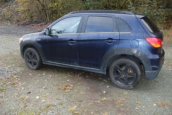 Mitsubishi Asx 2011 photo 2