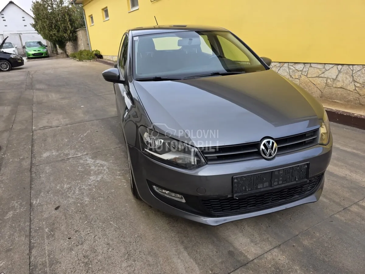 Volkswagen Polo 2010 photo 2