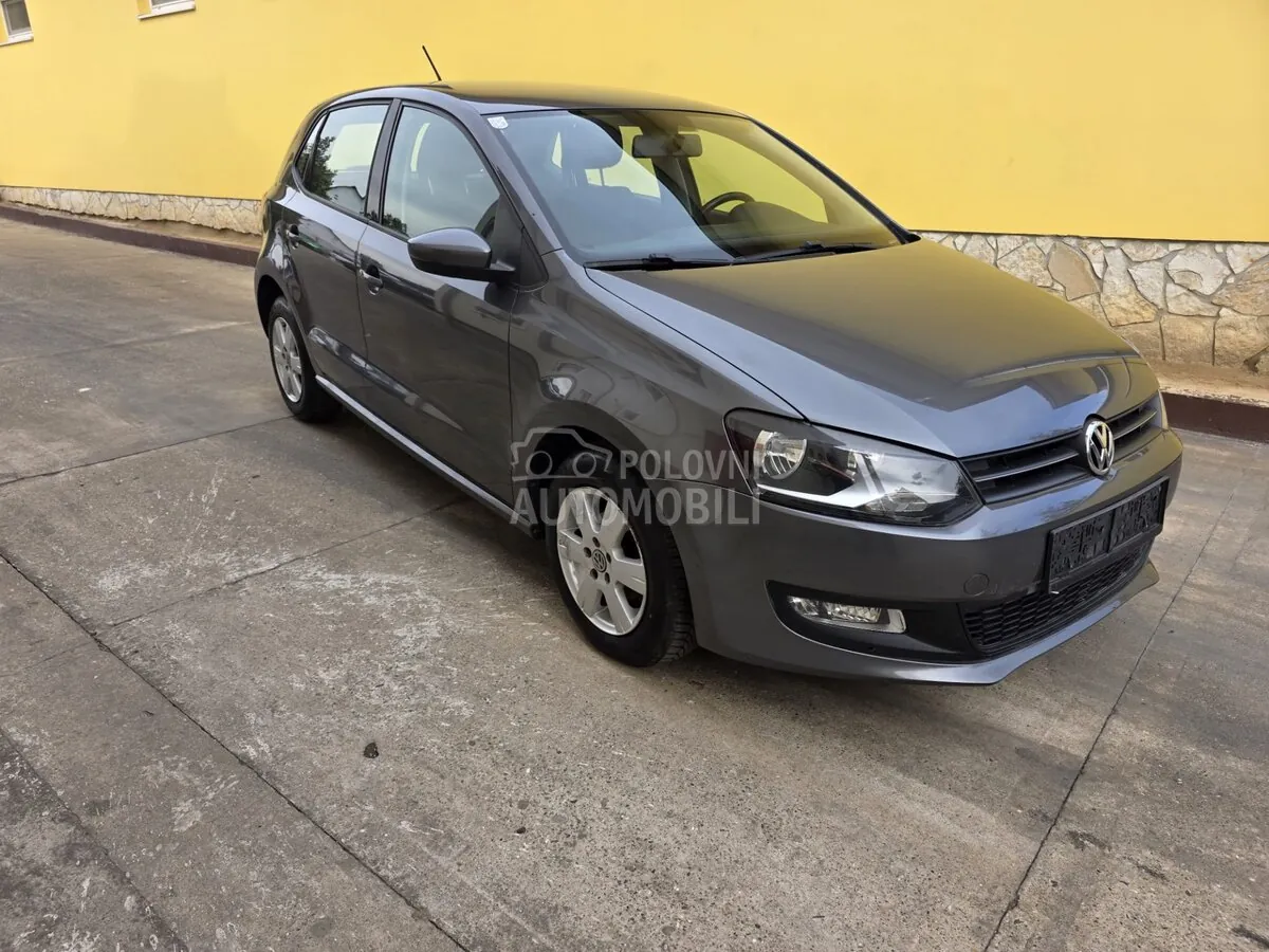 Volkswagen Polo 2010 photo 4