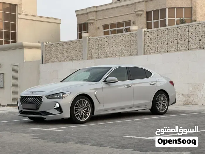 Genesis G70 2020 photo 2