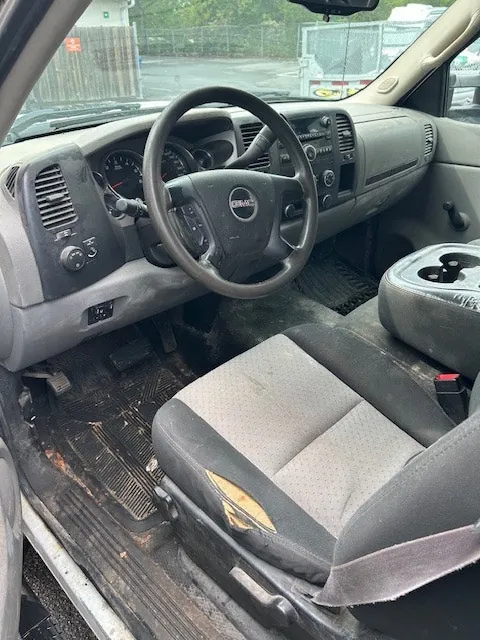GMC Sierra 2500 2009 photo 2
