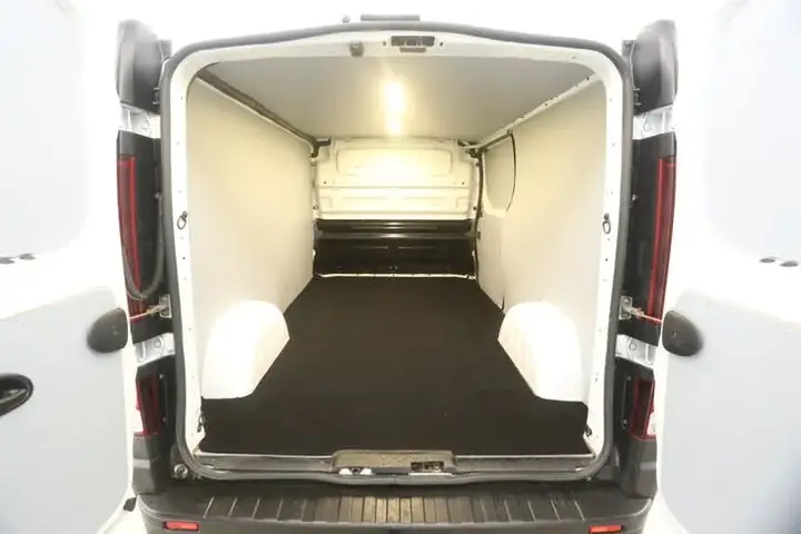 Renault Trafic 2021 photo 2