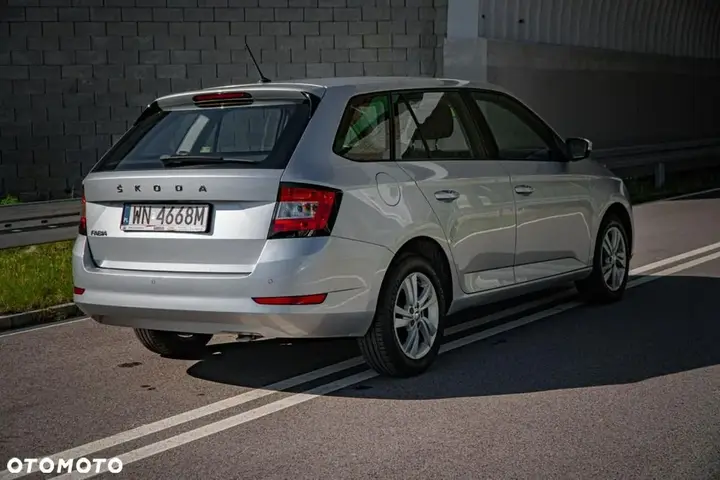 Skoda Fabia Combi 2020 photo 4