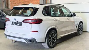 BMW X5 2021 photo 2