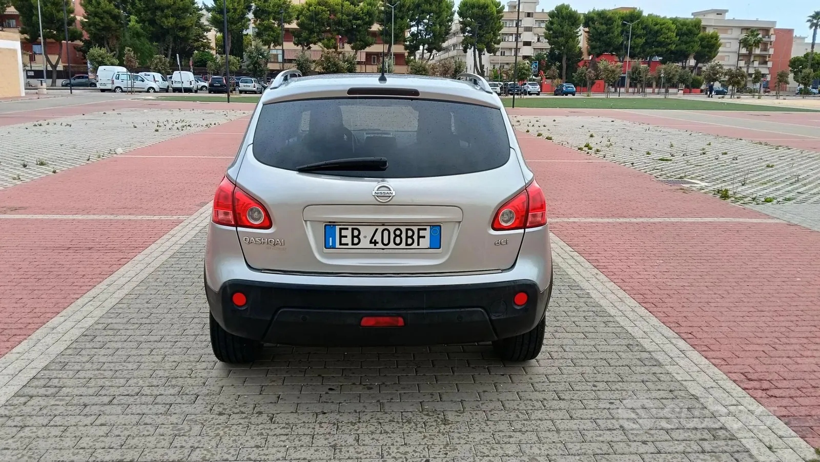 Nissan Qashqai 2010 photo 5