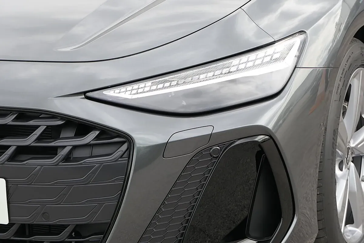Audi A6 2025 photo 2