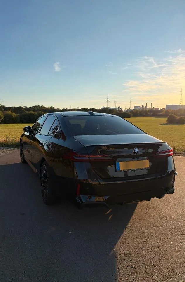 BMW 520I