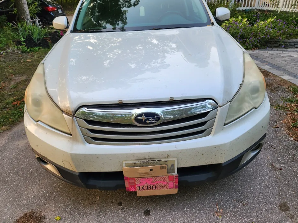 Subaru Outback 2010 photo 3