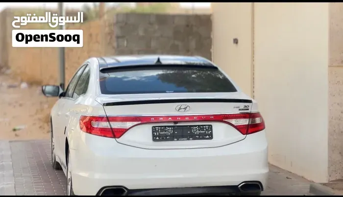 Hyundai Azera 2012 photo 2