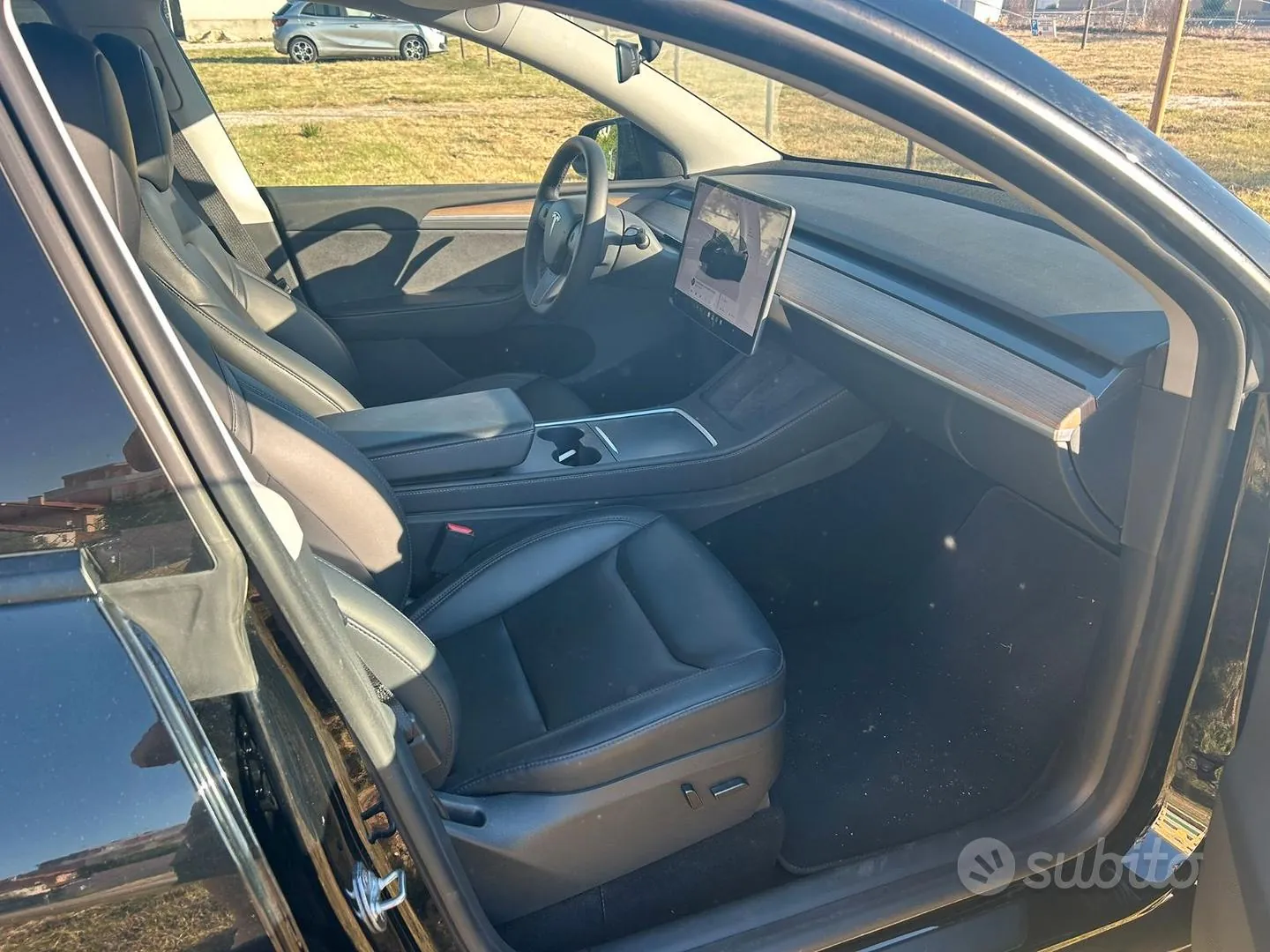 Tesla Model Y 2023 photo 5