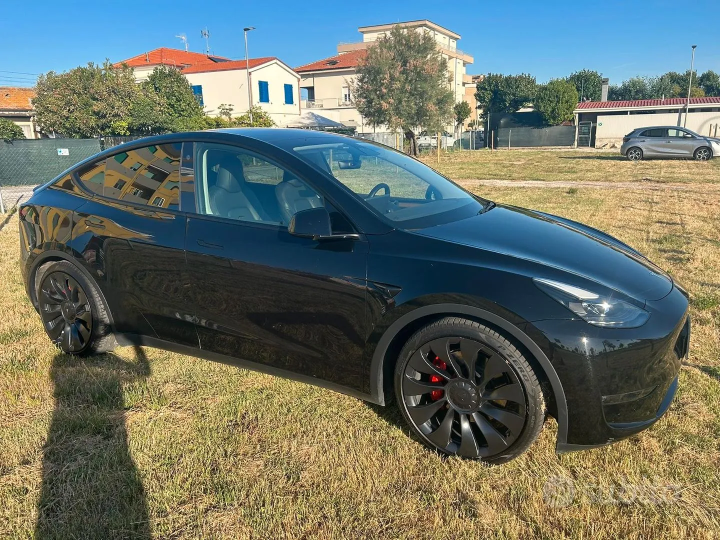 Tesla Model Y 2023 photo 3