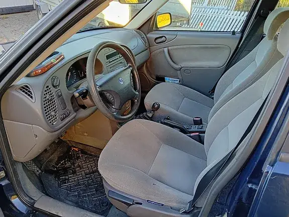 Saab 9-3 2000 photo 3