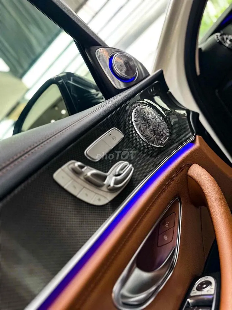 Mercedes-Benz E-Class 2017 photo 4