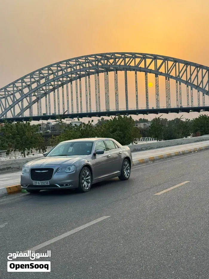 Chrysler 300 2015 photo 3