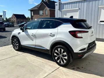 Renault Captur 2023 photo 3