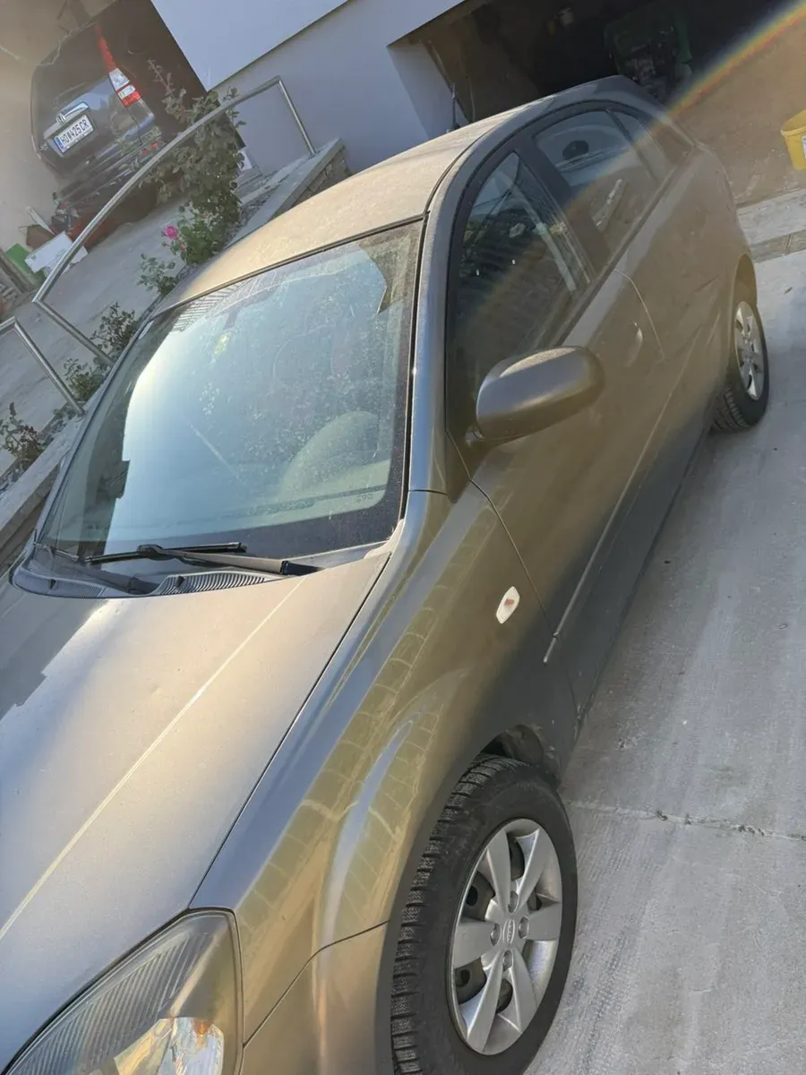 Kia Rio 2010 photo 2