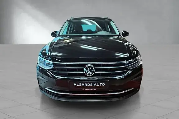 Volkswagen Tiguan 2022 photo 2