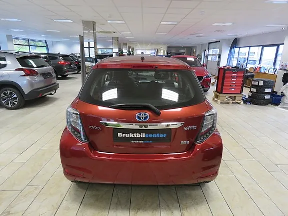 Toyota Yaris 2014 photo 4
