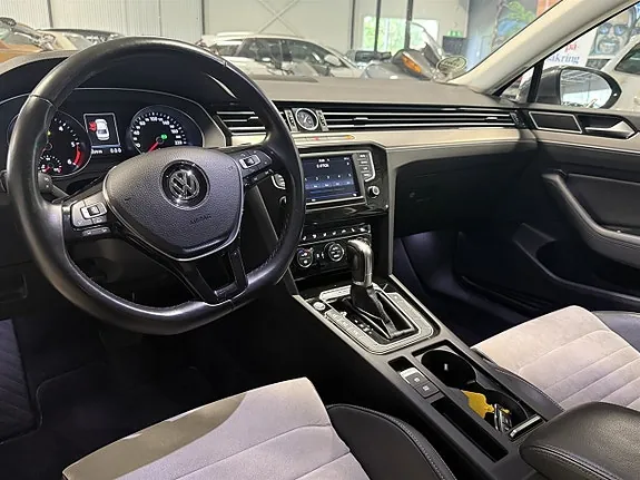 Volkswagen Passat 2017 photo 5