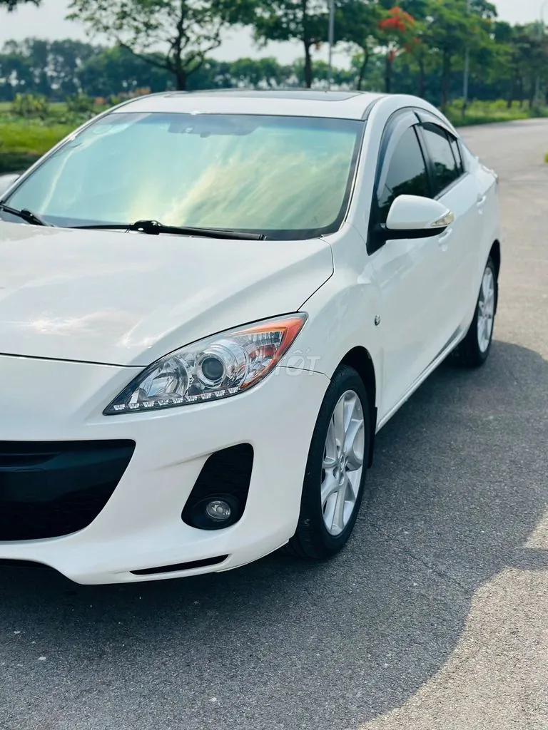 Mazda 3 2014 photo 3