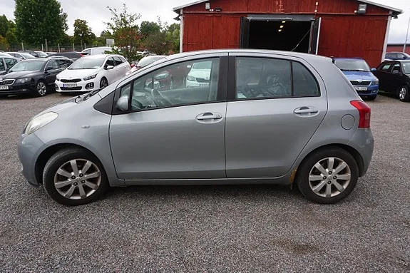 Toyota Yaris 2008 photo 2