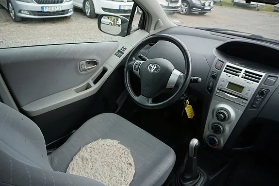 Toyota Yaris 2008 photo 5