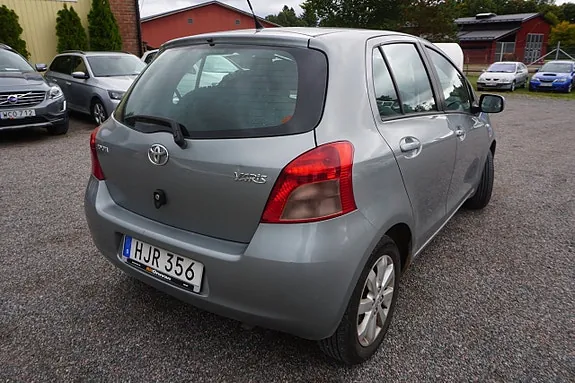Toyota Yaris 2008 photo 3