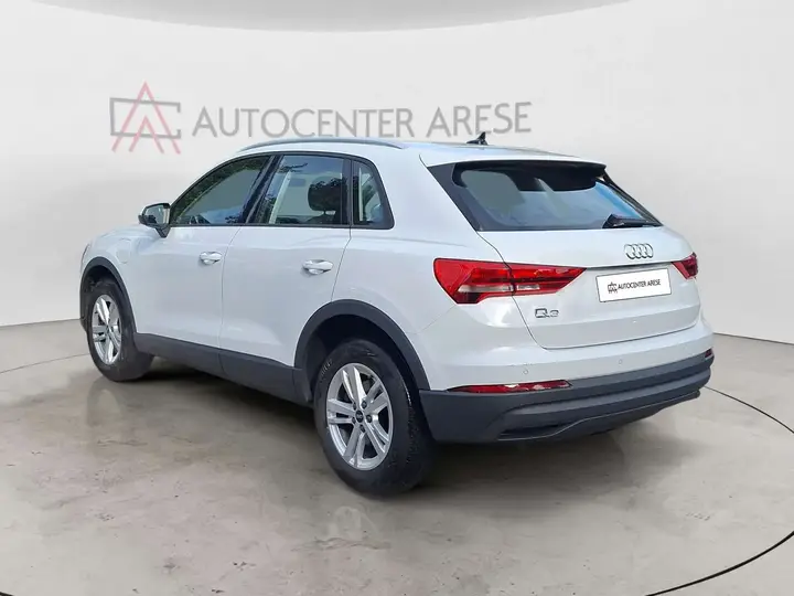 Audi Q3 2022 photo 3