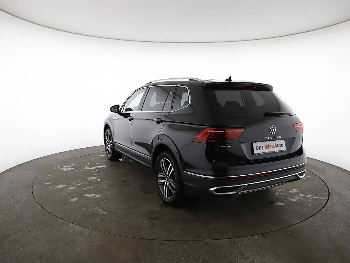 Volkswagen Tiguan 2022 photo 2
