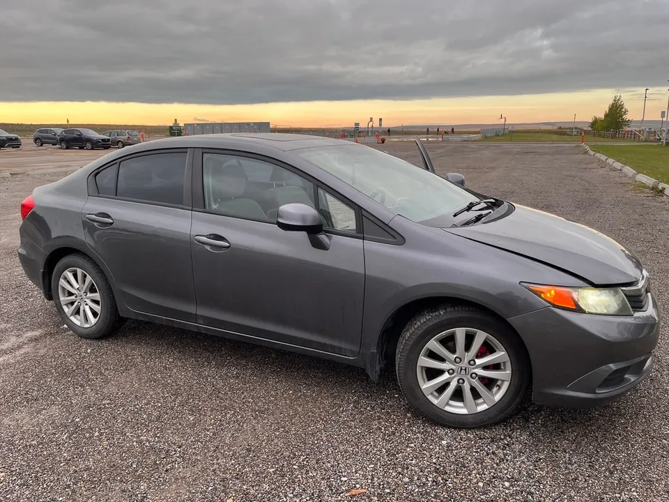 Honda Civic 2012 photo 4
