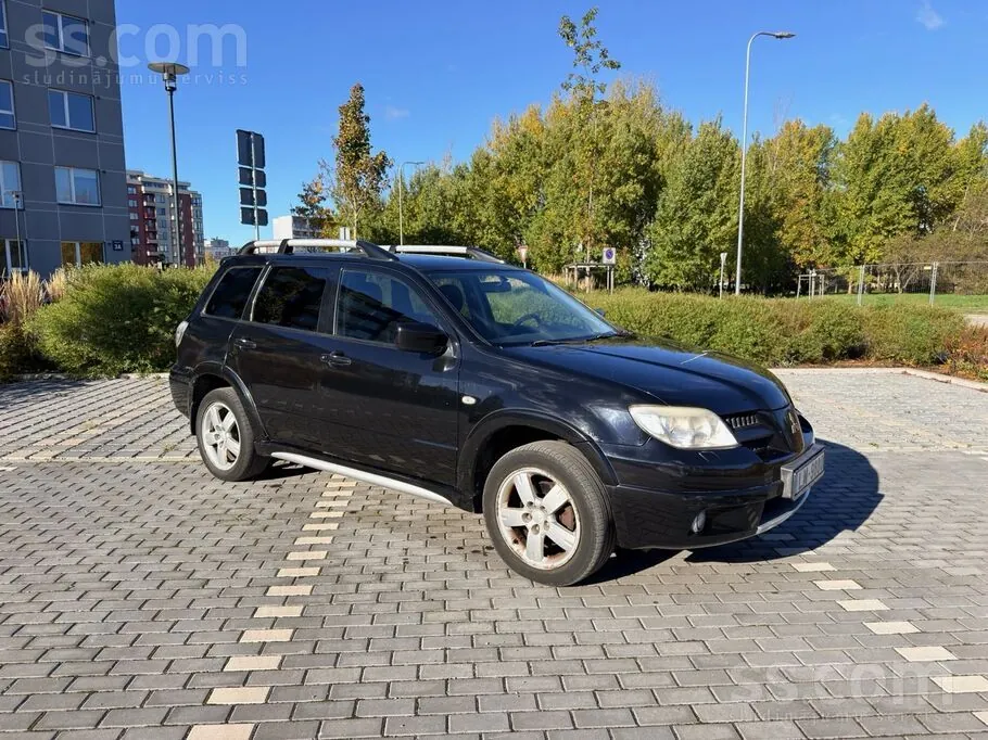 Mitsubishi Outlander 2006 photo 2