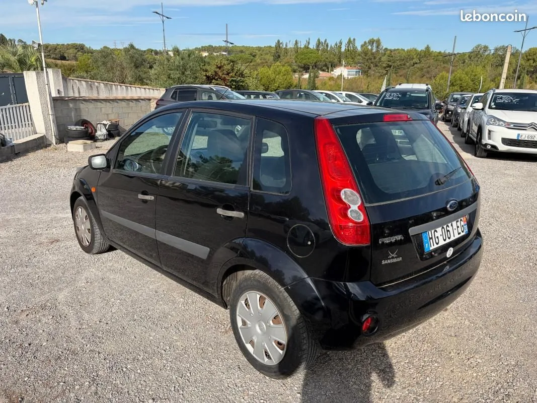 Ford Fiesta 2007 photo 4