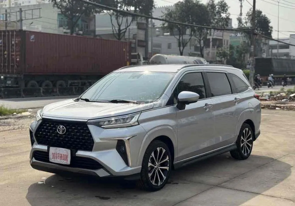 Toyota Veloz 2023 photo 3