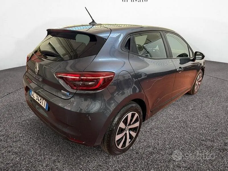 Renault Clio 2023 photo 3