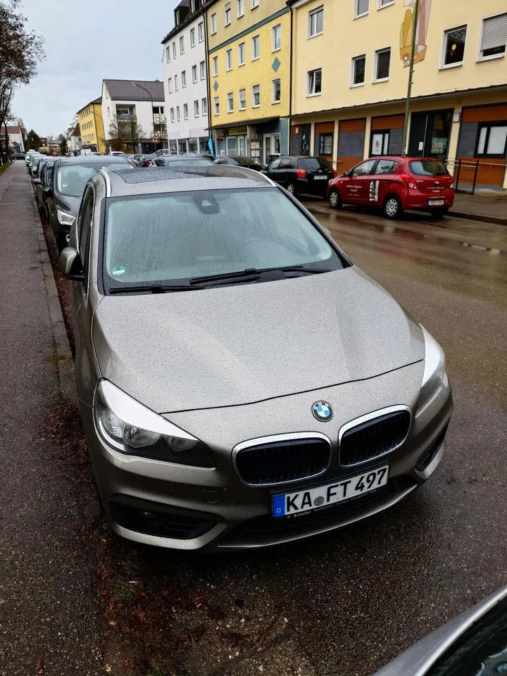 BMW 216D