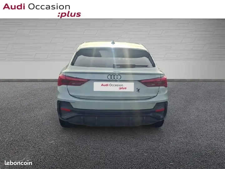 Audi Q3 2021 photo 4