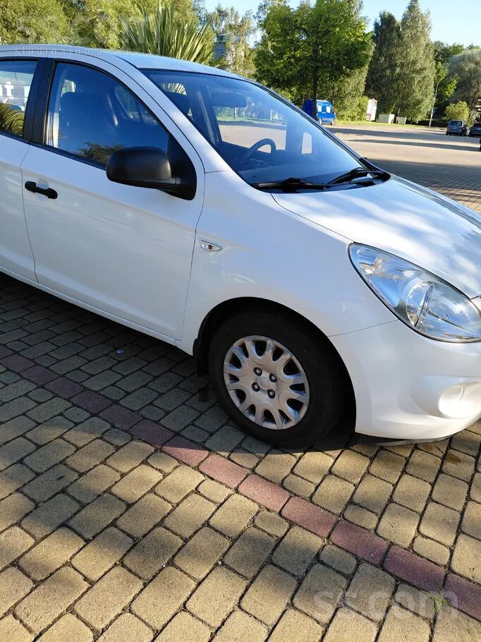 Hyundai I20 2012 photo 2