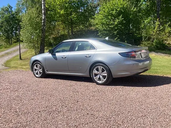 Saab 9-5