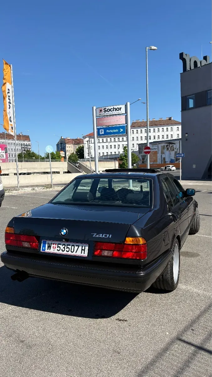 BMW 7 Series 1993 photo 3