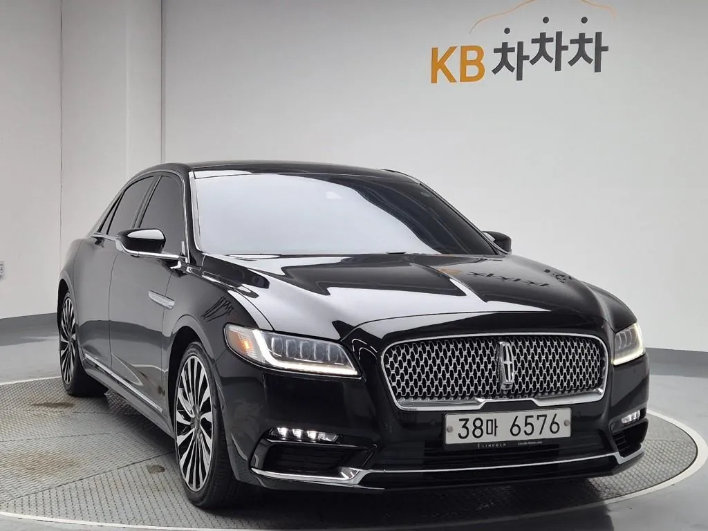 Lincoln Continental 2017 photo 4