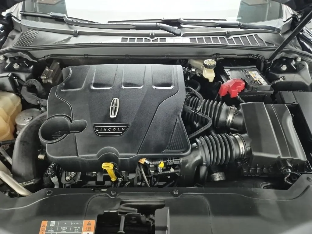 Lincoln Continental 2017 photo 5