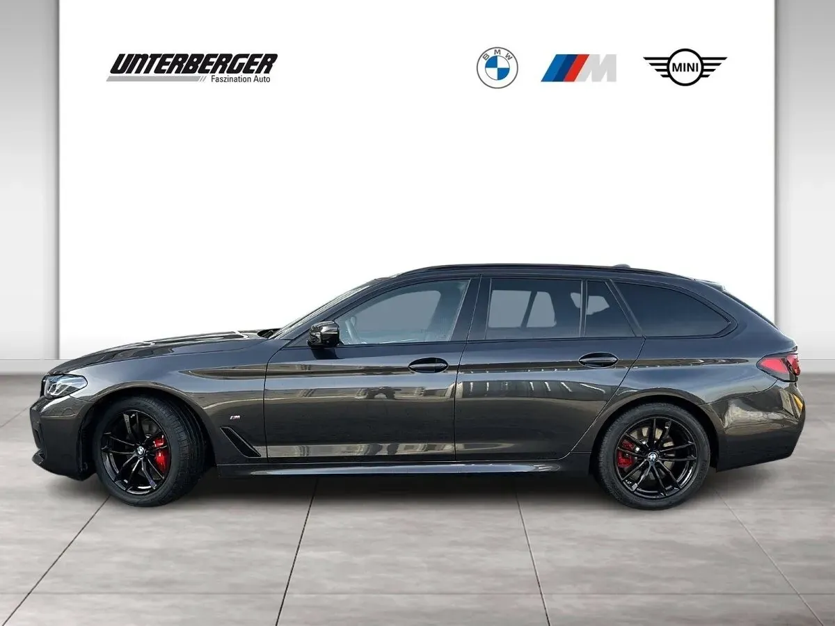 BMW 5 Series 2024 photo 2