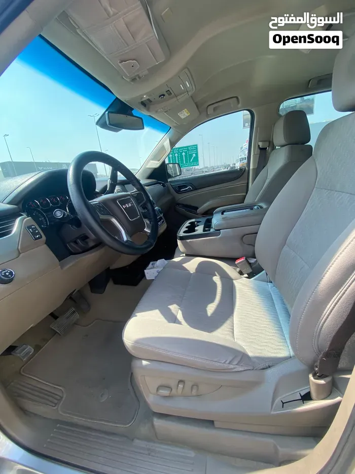 GMC Yukon 2018 photo 3
