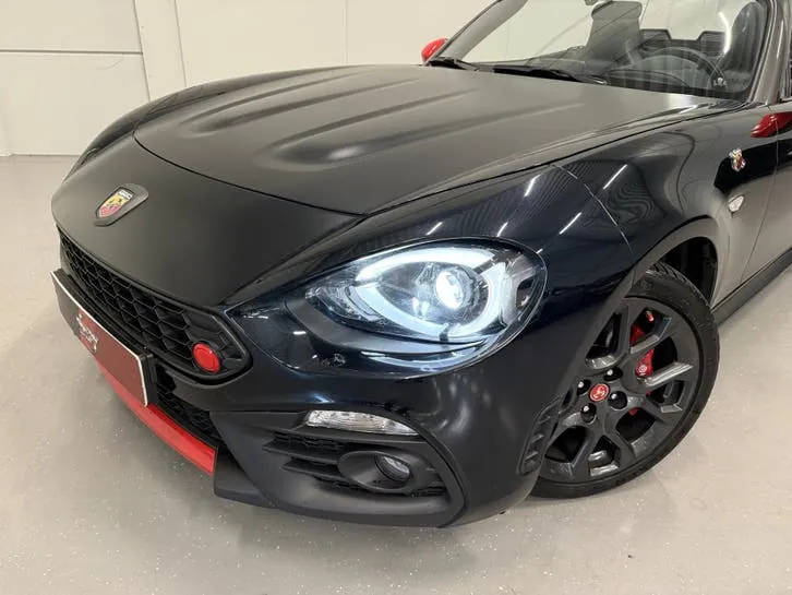 Fiat 124 Spider 2017 photo 2