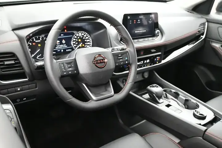 Nissan Rogue 2026 photo 5