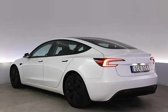 Tesla Model 3 2024 photo 4