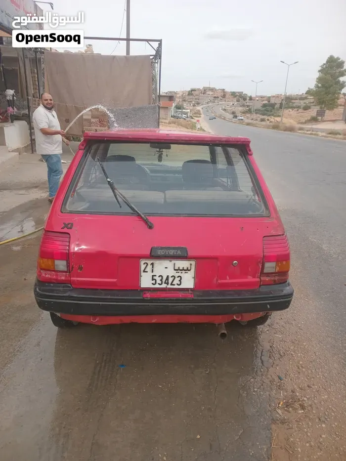 Toyota Starlet 1988 photo 3