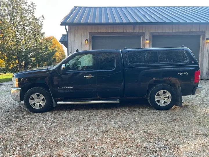Chevrolet Silverado 1500 2013 photo 3