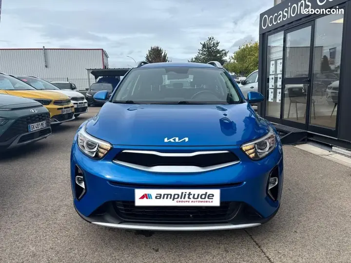 Kia Stonic 2024 photo 2